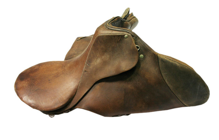 Pferdesattel, verschiedene Modelle