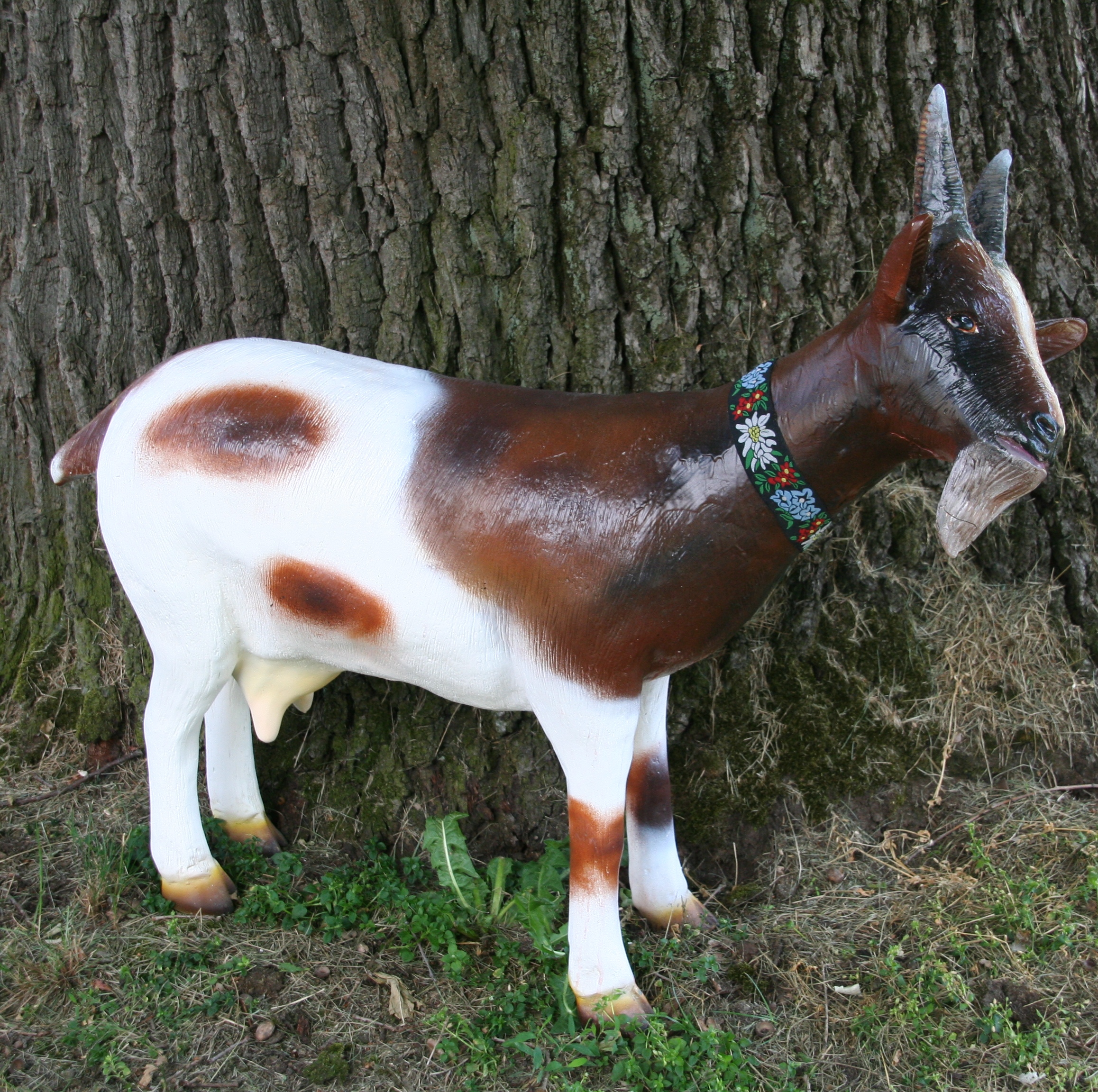 Dekofigur Ziegenbock, weiß, "Schwänli"  77cm höhe, 95cm lang